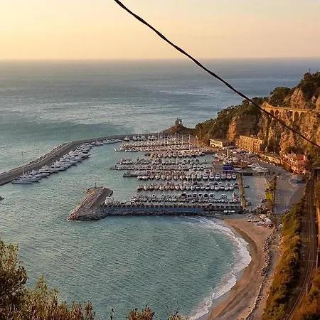 Aida Αλάσιο