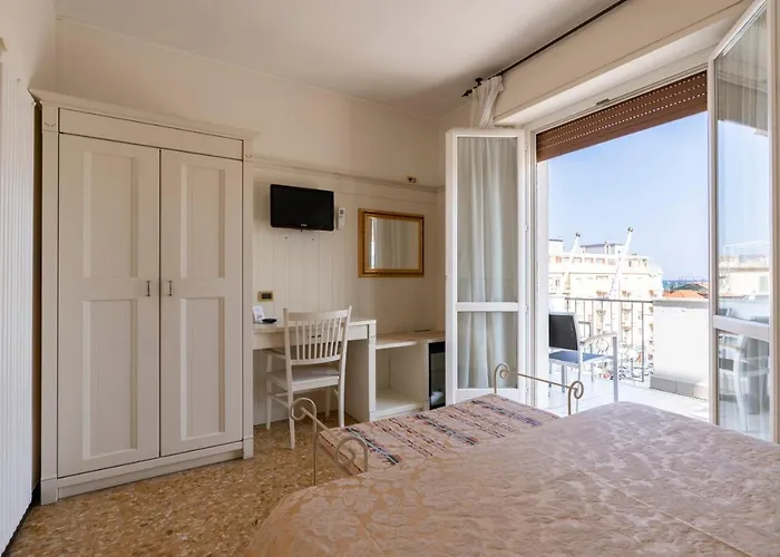 Aida Hotel